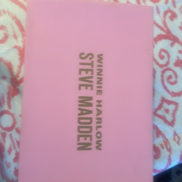 skinny stilettos from Winnie Harlow x Steve Madden. NEVER BEEN WORN - Picture 5 of 7